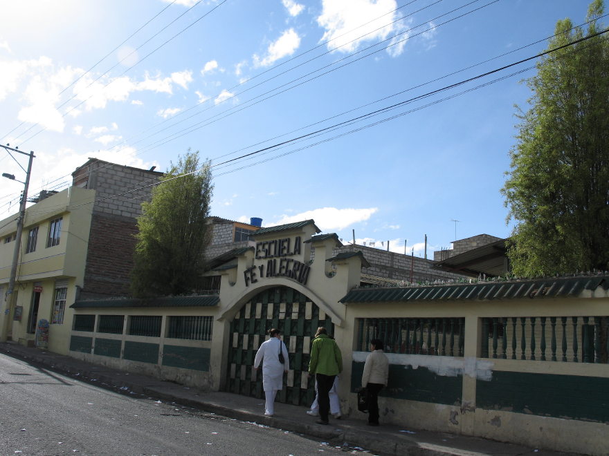 13_ambatoecuadorhospital.jpg