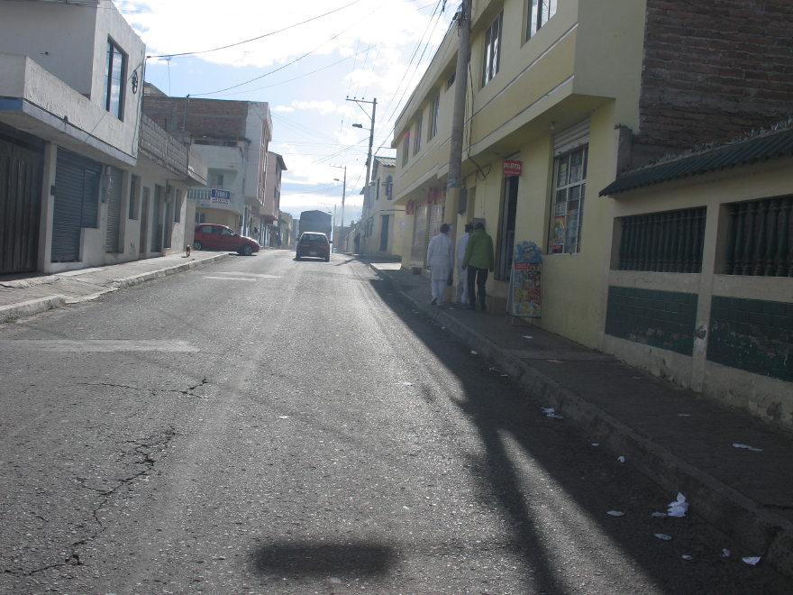 14_ambatoecuadorhospital.jpg
