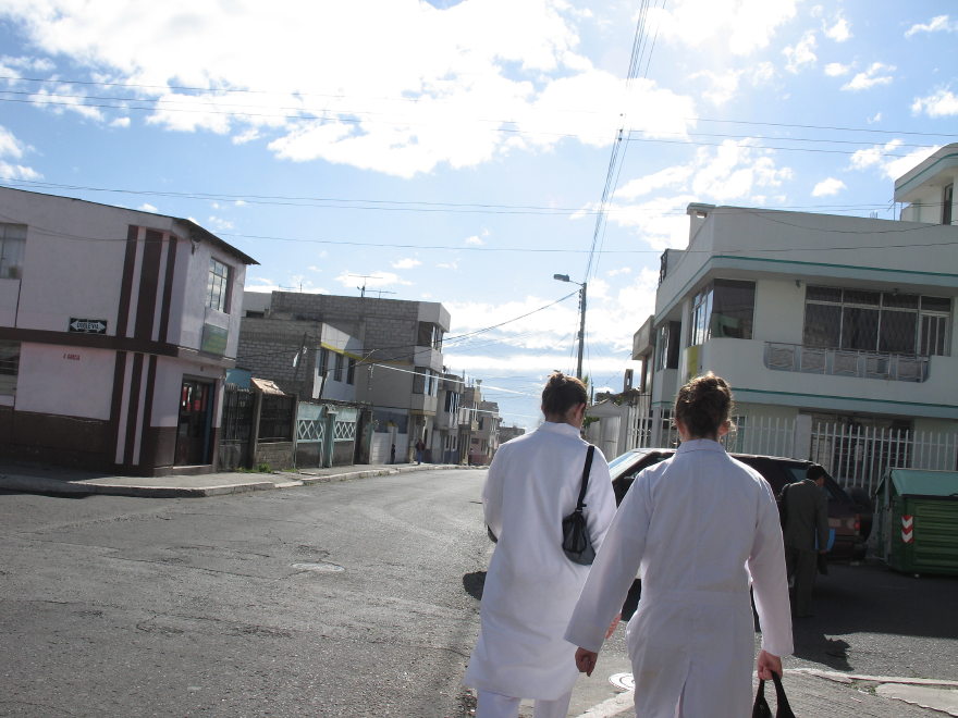 17_ambatoecuadorhospital.jpg