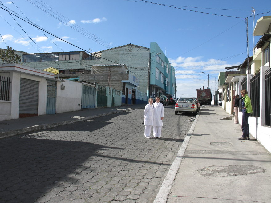 18_ambatoecuadorhospital.jpg