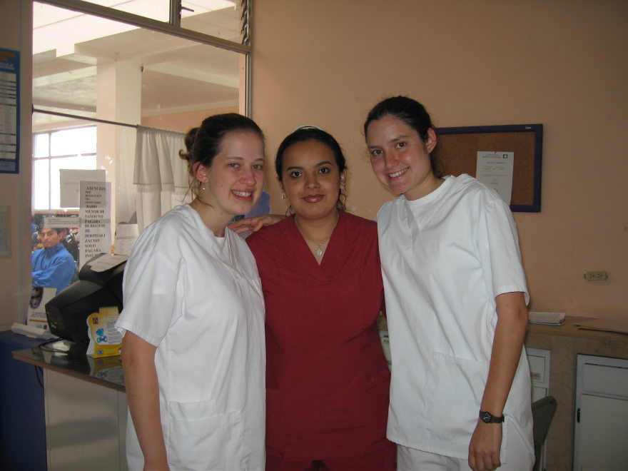 21_ambatoecuadorhospital.jpg