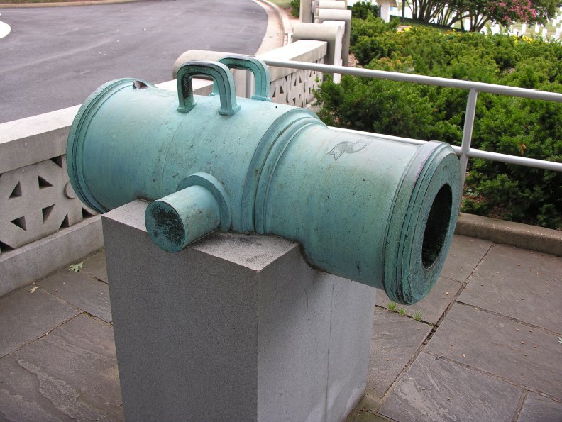 1055cannon1804.jpg