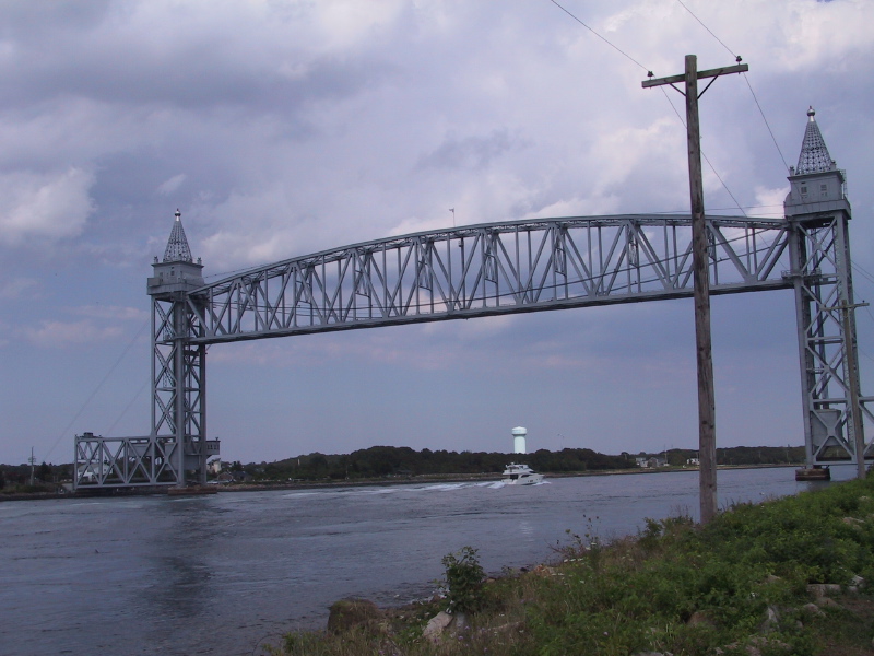 060823capecodcanal14railroadbridge.jpg