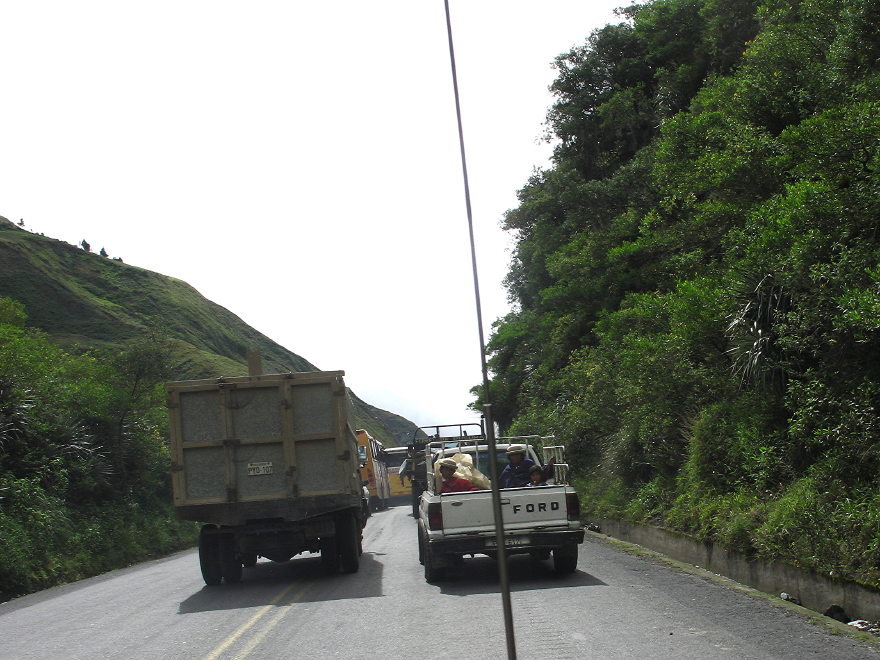 Click on image to return to index theroadambatotobanos070704113832.jpg