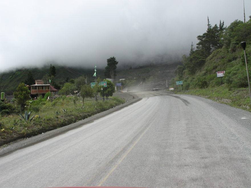 Click on image to return to index theroadambatotobanos070704113917.jpg