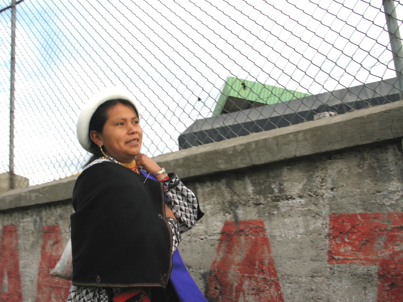 Click on image to return to index 31ambatomarket.jpg