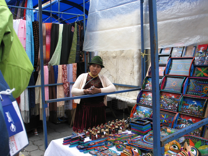 Click on image to return to index 28otavalomarket.jpg