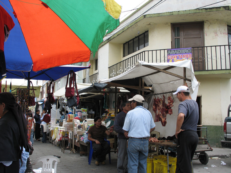 Click on image to return to index 31otavalomarket.jpg