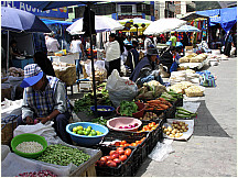 Click on thumbnail to enlarge 36otavalomarket.jpg
