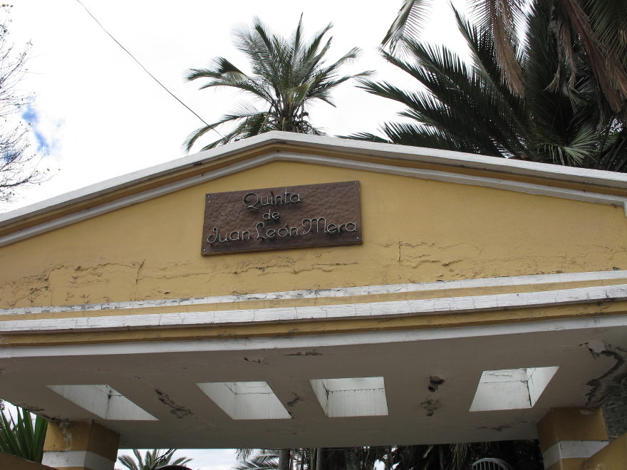 Click on image to return to index 01quintameraambato.jpg