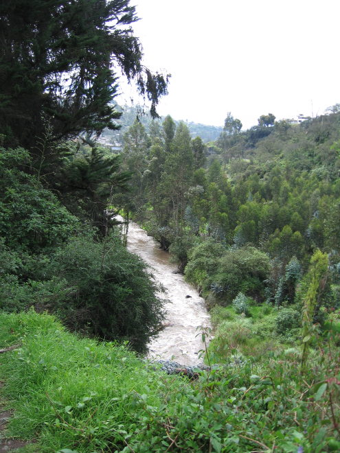 Click on image to return to index 09quintameraambato.jpg