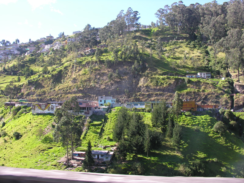 0707010854quito_3.jpg