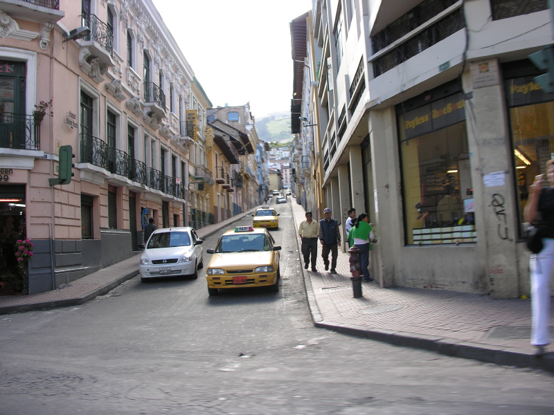 0707011532quito_3.jpg