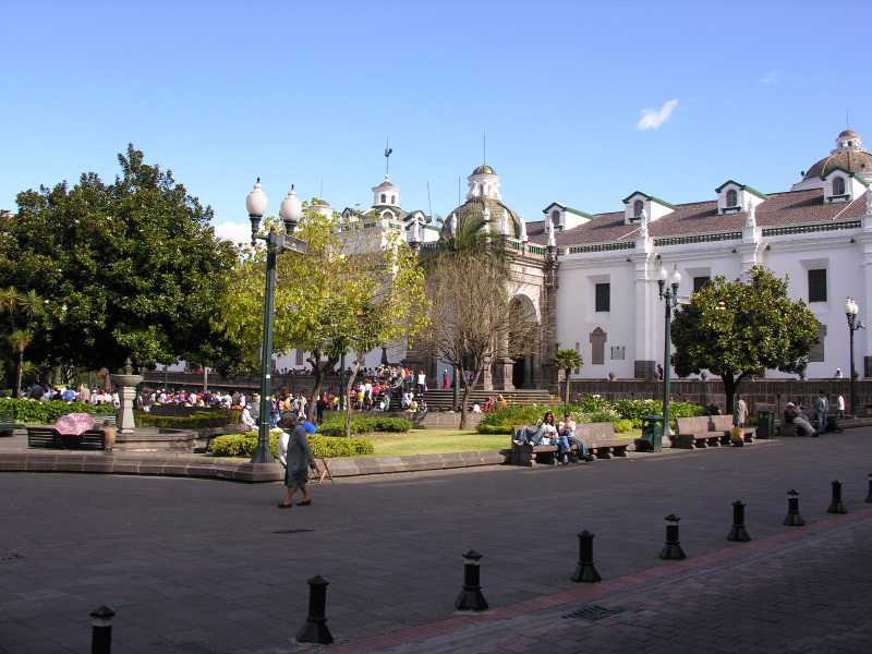 0707011546quito_3.jpg