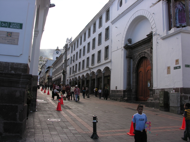 0707011549quito_4.jpg