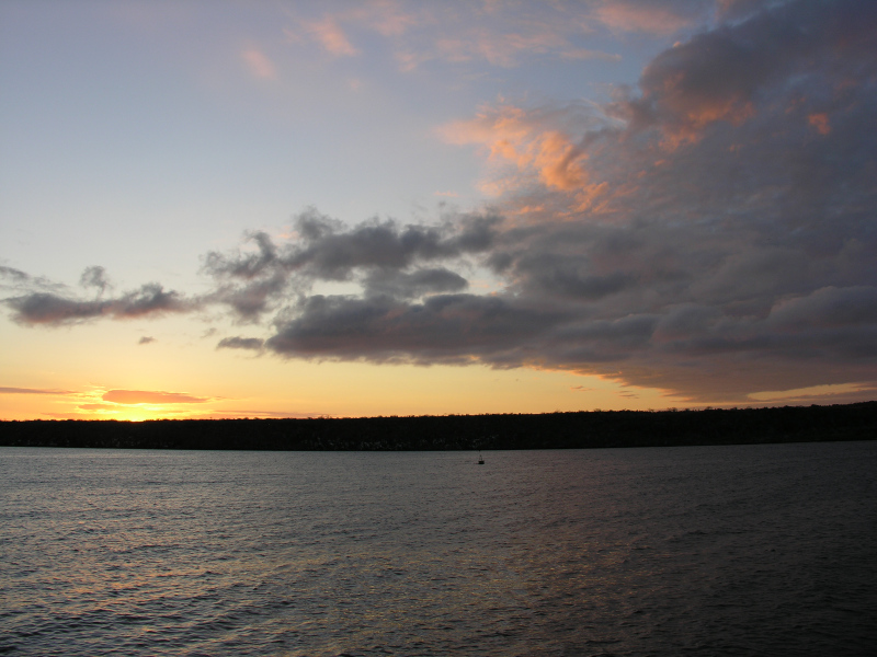 Click on image to return to index 30espanolaislandgardnerbay.jpg