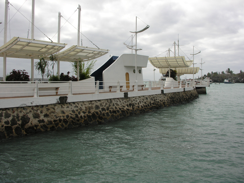 08puertoayora.jpg