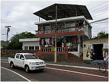 15puertoayora.jpg