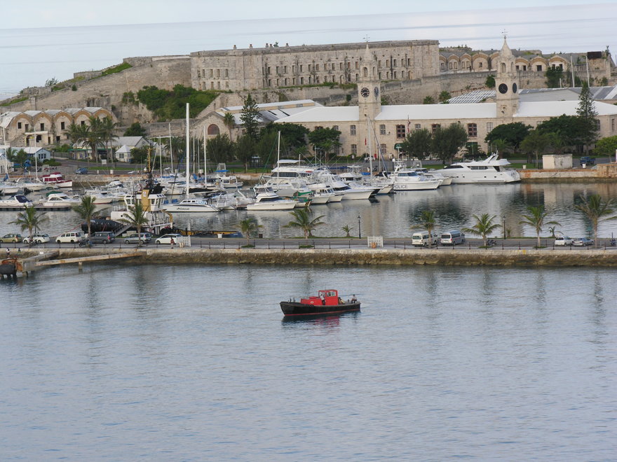 Click on image to go to the next image kingswharfbermuda7790.jpg