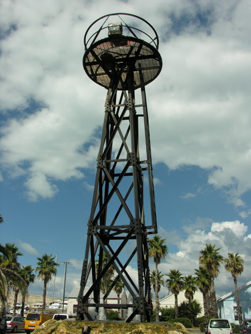 Click on image to go to the next image kingswharfbermuda8019.jpg