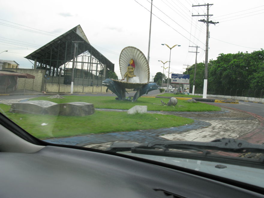 Click on image to return to index 37manausbrazilcity.jpg