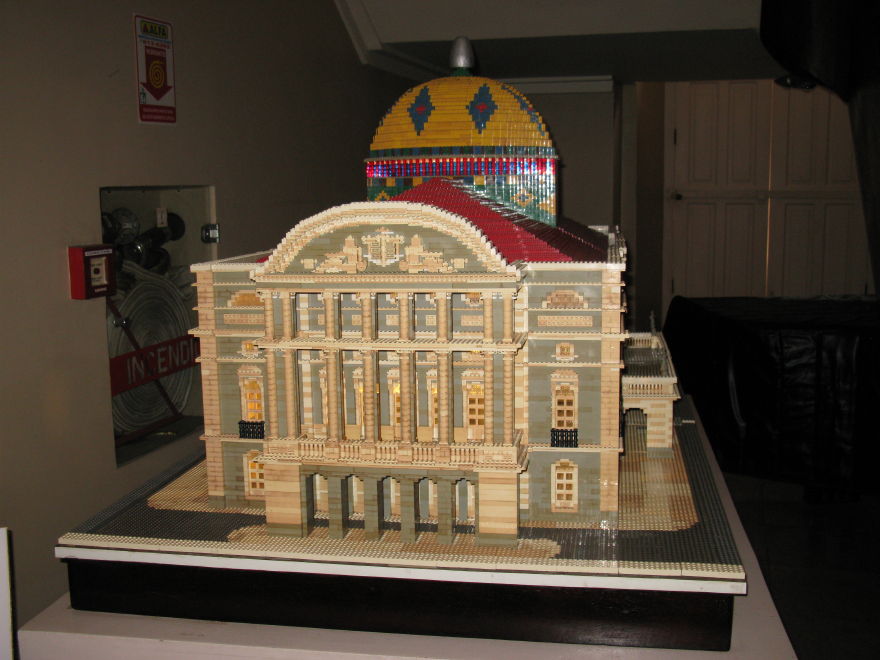 07manaus_teatro__amazonas_opera_house.jpg