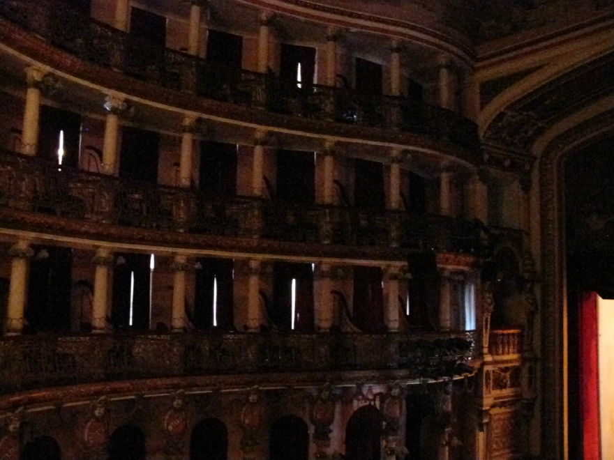 09manaus_teatro__amazonas_opera_house.jpg