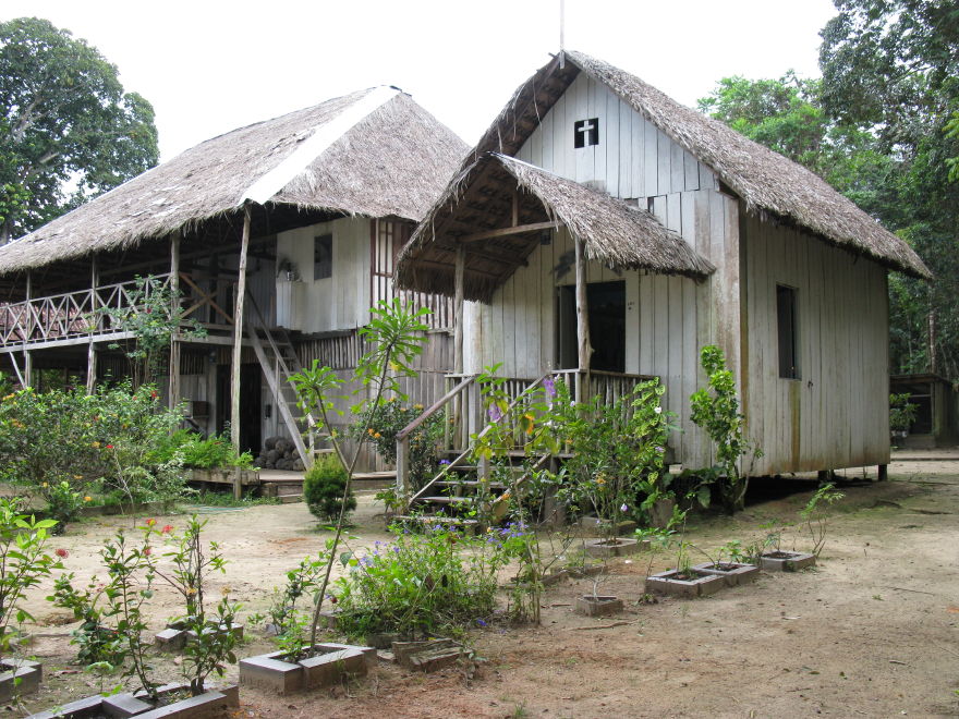 Click on image to return to index 0805171100vilaparaiso.jpg