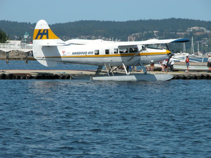 09floatplanes.jpg