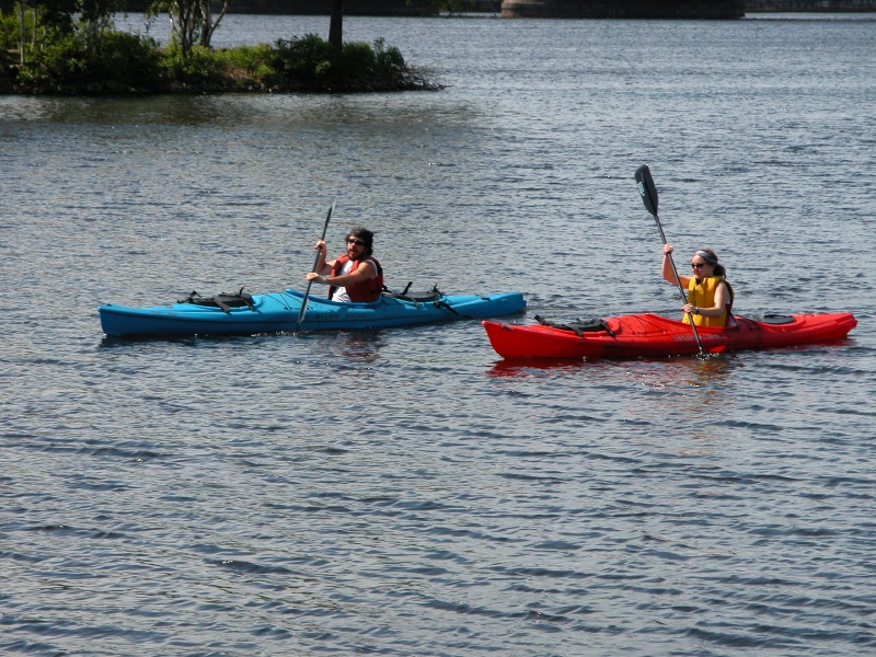 kayak01.jpg