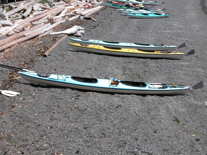 Click on image to return to index kayak09.jpg