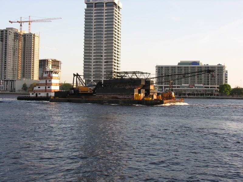 0603tugboatbarge12.jpg