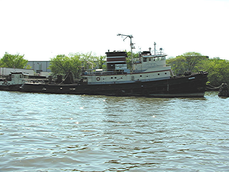 0604tugboatbarge14.jpg