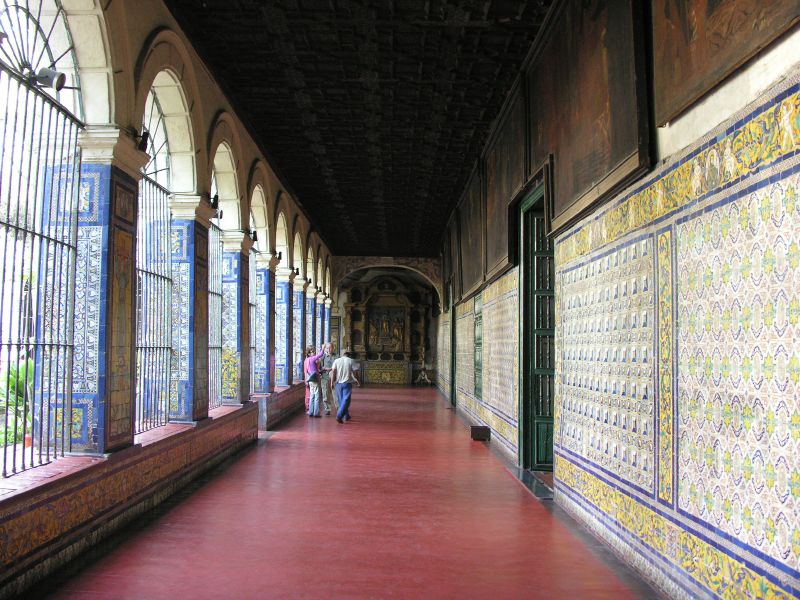 Click on image to return to index 10limaperucityciudad.jpg