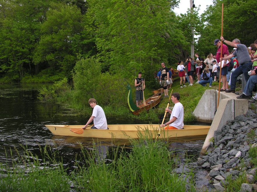 Click on image to return to index 4796mattapoisettriverrace.jpg