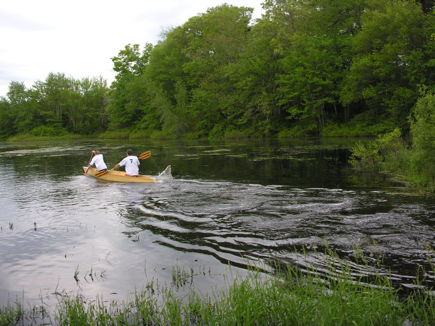 Click on image to return to index 4799mattapoisettriverrace.jpg