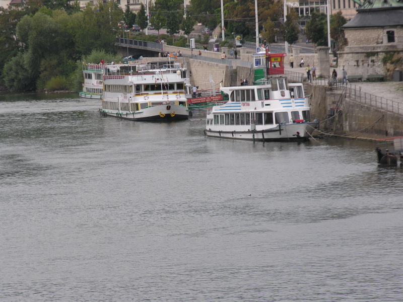 g0609tourboats08.jpg