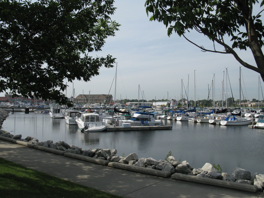 Racine Marina