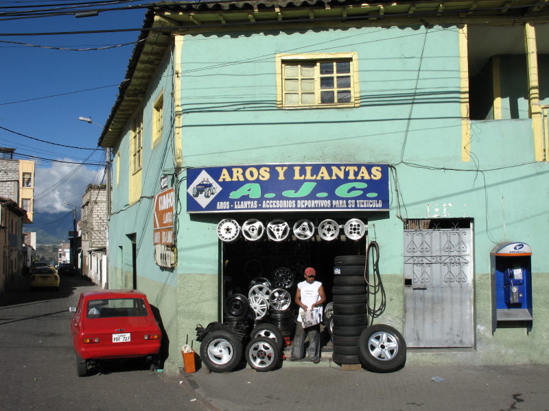 Click on image to return to index 20ambato.jpg