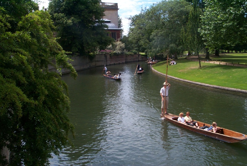 Click on image to return to index canoe10.jpg