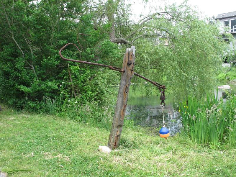 e0606cuttyhunksculpture.jpg