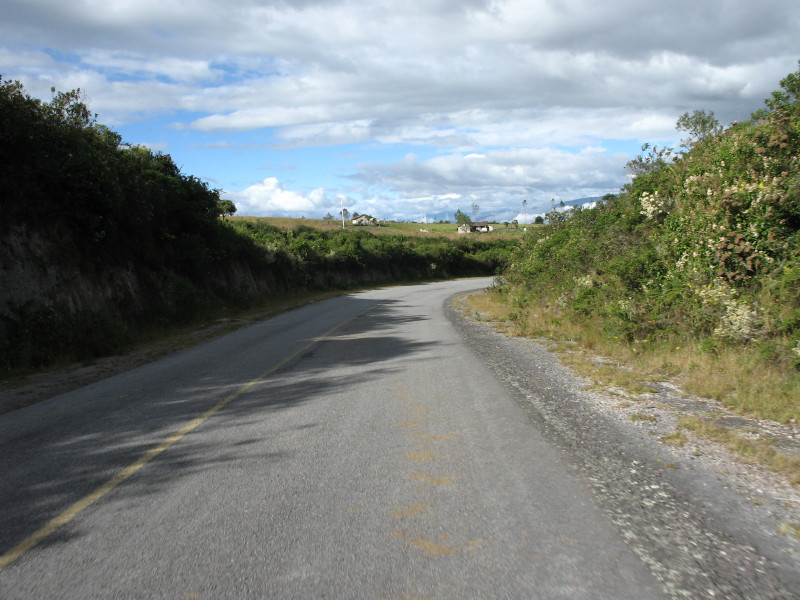 Click on image to return to index 02lagunasanpablo.jpg