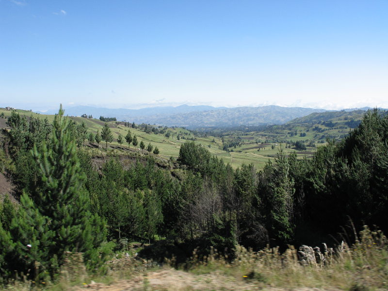 Click on image to return to index 0707031542guaranda_2.jpg