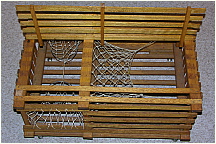 070129JRE_LobsterPotTable03.JPG