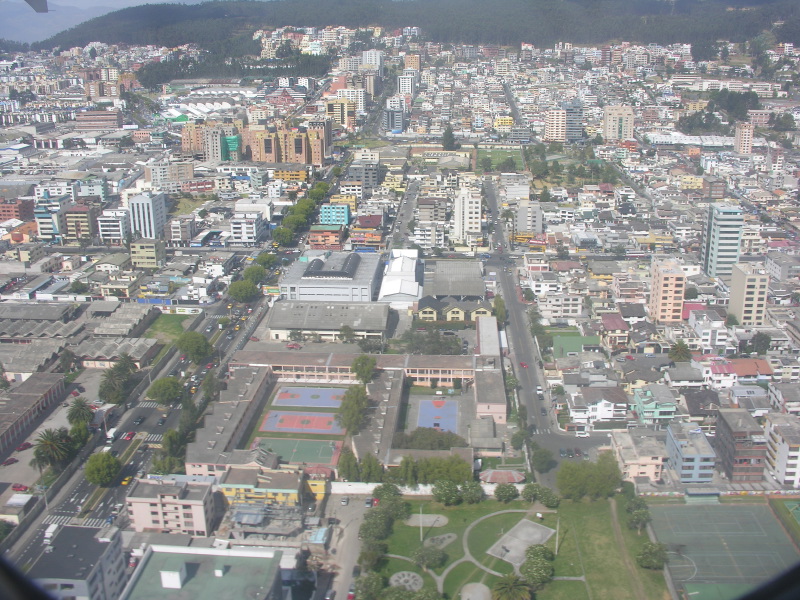 Click on image to return to index 21quitoair.jpg