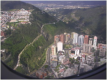 19quitoair.jpg