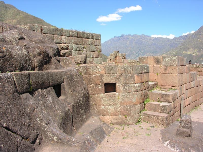 23sacredvalley_.jpg