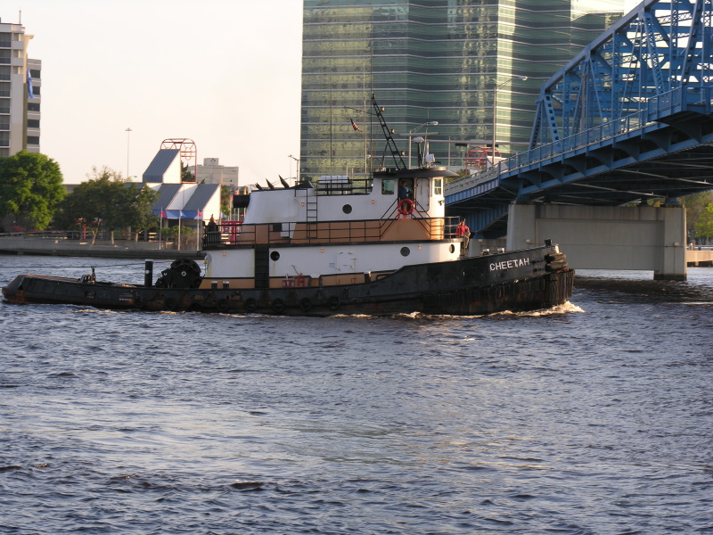 0603tugboatbarge11.jpg