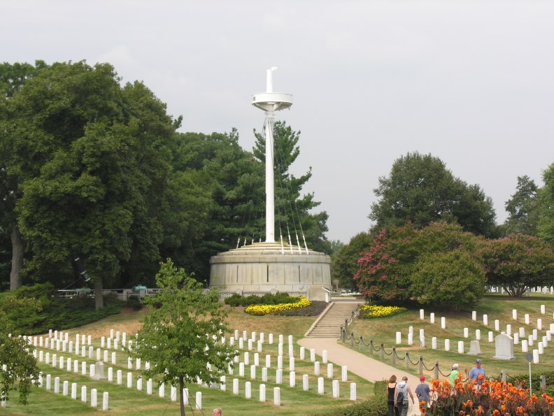 1045_2mainemast.jpg