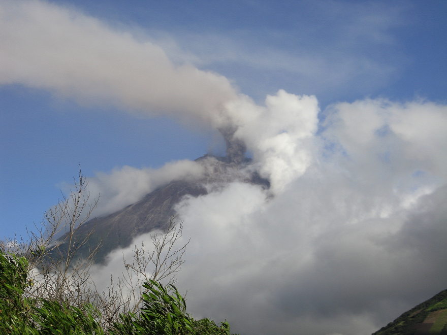volcano0707041712tungurahua_volcano.jpg
